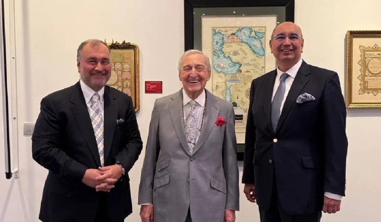 Rahmi Koç’tan Övgü: Murat Ülker Türkiye’den Çekildi İddialarına Yanıt Verdi