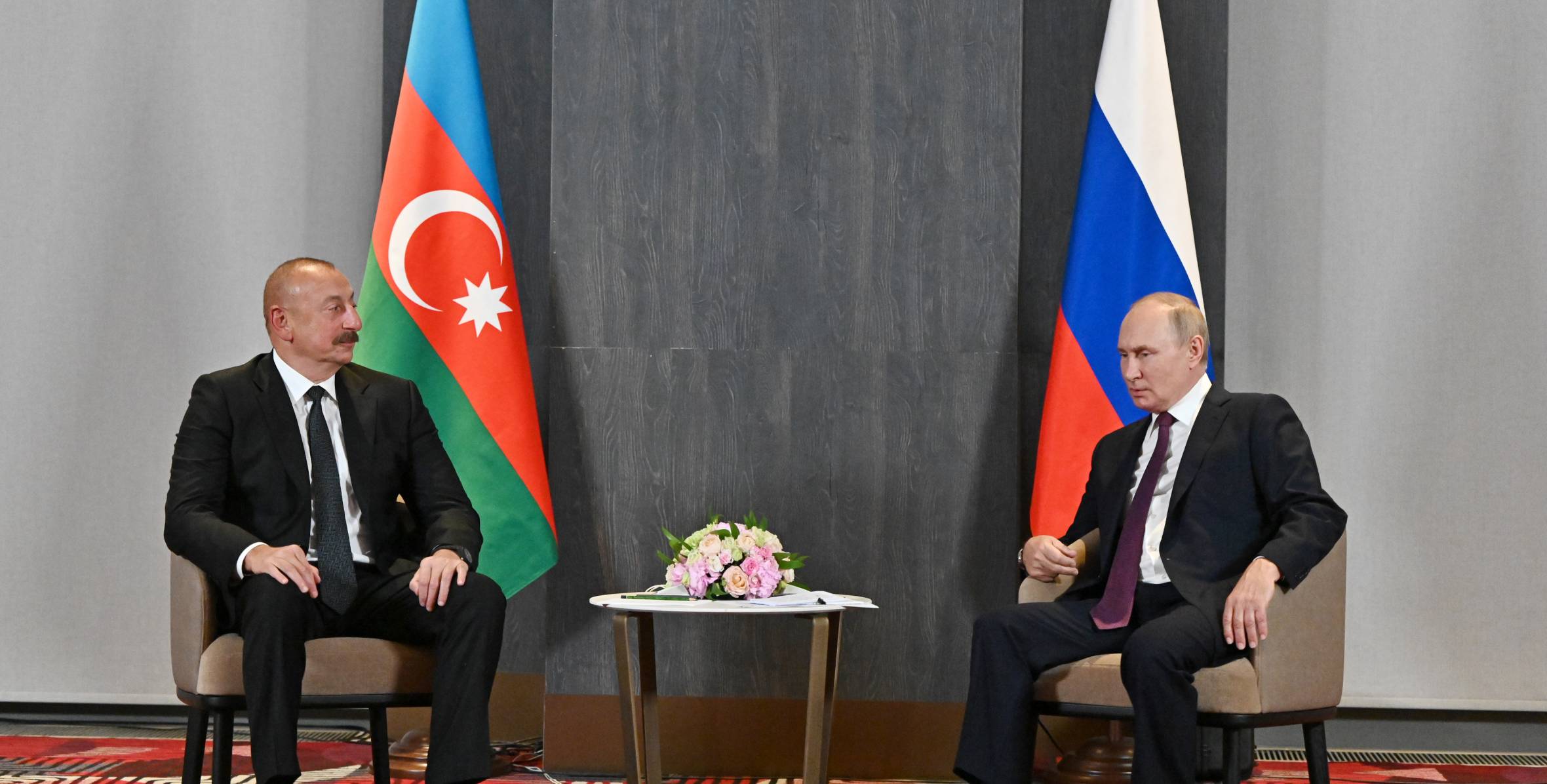 Putin, Canlı Yayında Aliyev’den Özür Diledi: Azerbaycan Yolcu Uçağı Faciası Diplomasiyi Sarstı