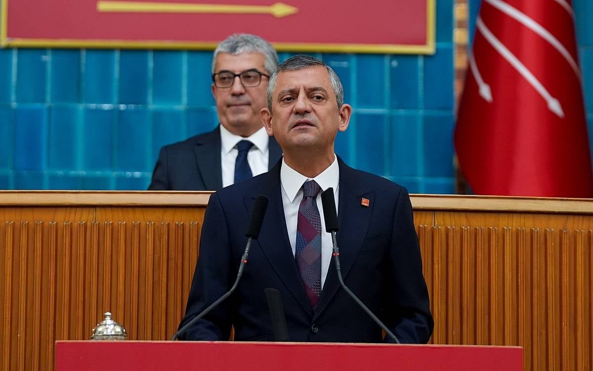 Özgür Özel’den Bahçeli’ye Kıbrıs Cevabı: “Yavru Vatan Değil, Bağımsızdır”