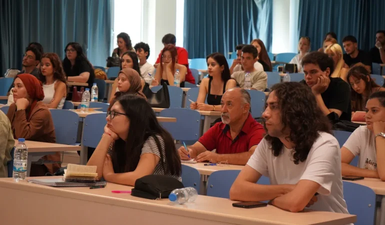 Antalya’da 63 Yaşında Üniversiteli Oldu: Emekli Öğretmen İsmet Güler’in Hayat Hikayesi