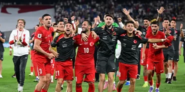 3781-gulsen-kimdir-hayati-kariyeri-sarkilari-ve-ozel-yasami