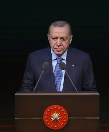 3781-gulsen-kimdir-hayati-kariyeri-sarkilari-ve-ozel-yasami