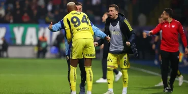 3781-gulsen-kimdir-hayati-kariyeri-sarkilari-ve-ozel-yasami