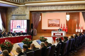 3781-gulsen-kimdir-hayati-kariyeri-sarkilari-ve-ozel-yasami