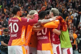 3781-gulsen-kimdir-hayati-kariyeri-sarkilari-ve-ozel-yasami