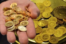 3781-gulsen-kimdir-hayati-kariyeri-sarkilari-ve-ozel-yasami