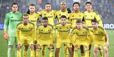 3781-gulsen-kimdir-hayati-kariyeri-sarkilari-ve-ozel-yasami