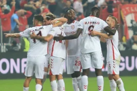 3781-gulsen-kimdir-hayati-kariyeri-sarkilari-ve-ozel-yasami