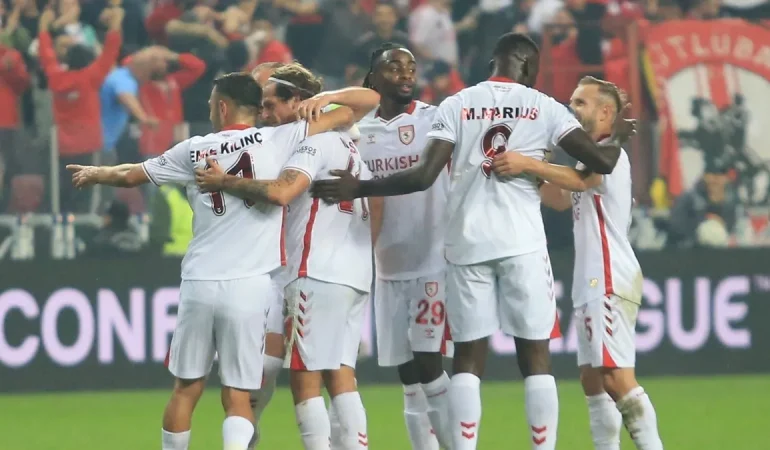 Samsunspor, Hamrun Spartans Karşısında Farklı Kazandı ve Liderliğe Yükseldi