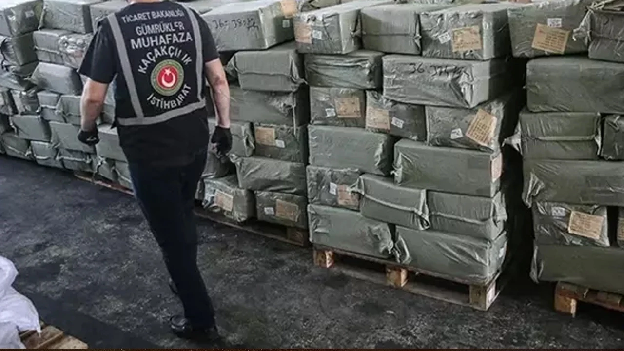 Gümrük Skandalı: Bakan Yardımcısının Ailesi Sahte Tutanakla Eşya Satışına Karıştı