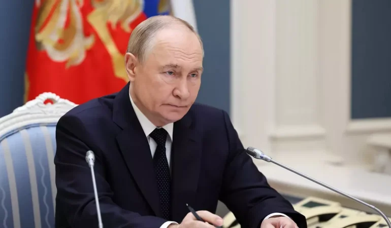 Putin Lukoil’i Parça Parça Satıyor: Uluslararası Yaptırımlar Etkisini Gösterdi