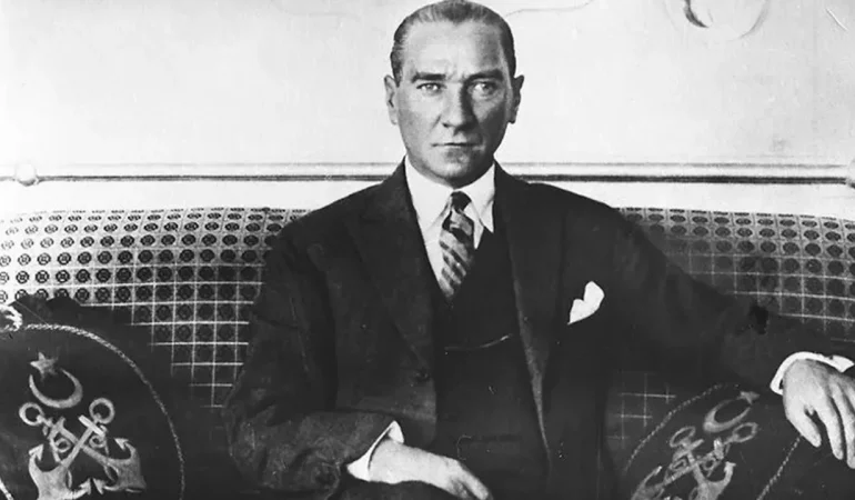 Atatürk’ün Ebediyete İntikalinin 87. Yılı: Bir Ulusun Önderi Anılıyor