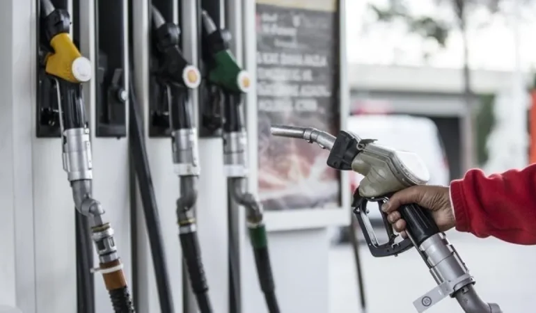 Araç Sahiplerine Kötü Haber: Motorine Yeni Zam Geliyor, Fiyatlar Rekor Seviyeye Ulaşacak