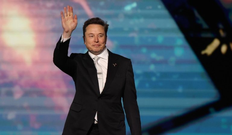Elon Musk’tan Yoksulluğa Son: Yapay Zeka ve Robotlarla Gelecek Devrim