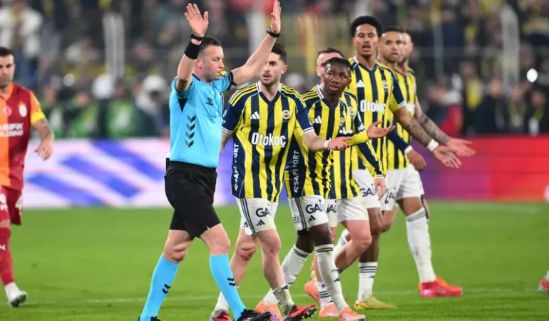 cumhurbaskani-erdogan-a-milli-erkek-basketbol-takimini-tebrik-etti-thhf