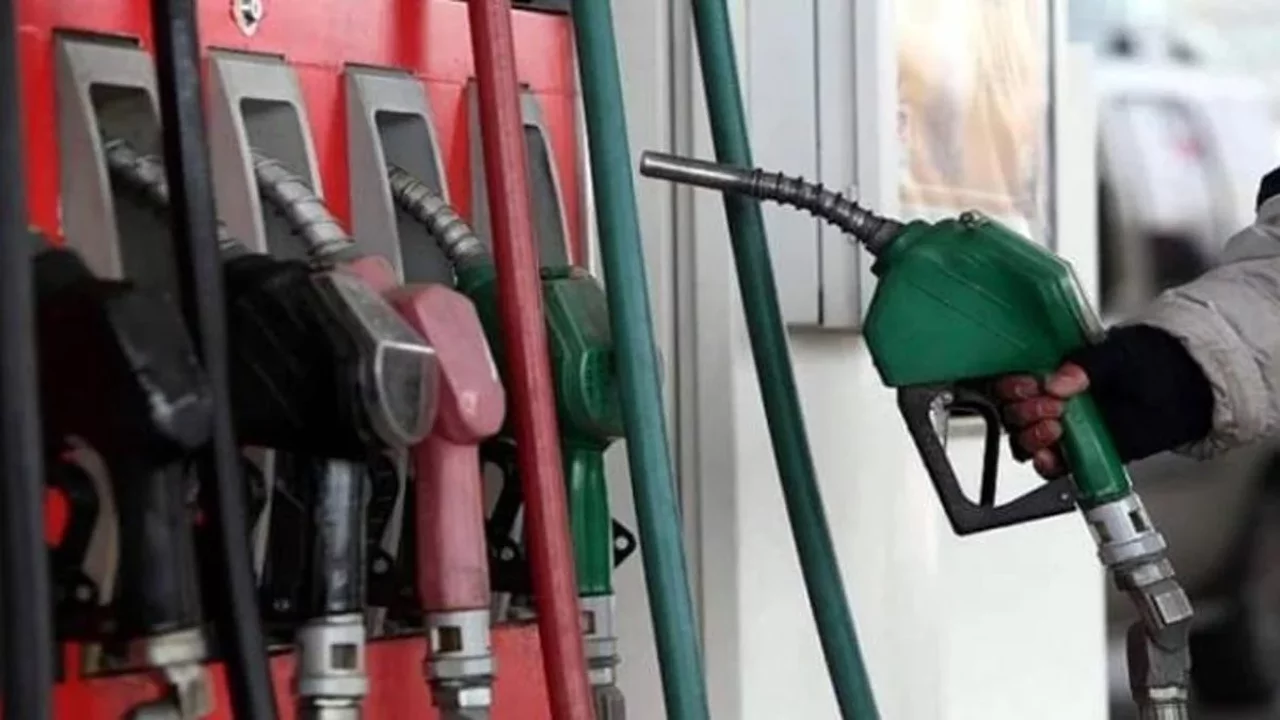 Motorinde büyük indirim: Fiyatlar pompada düşüyor
