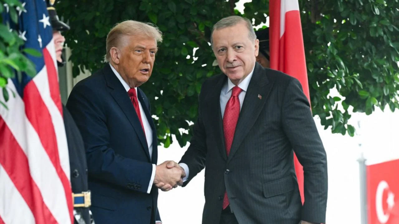 Erdoğan ve Trump’tan dikkat çeken görüşme