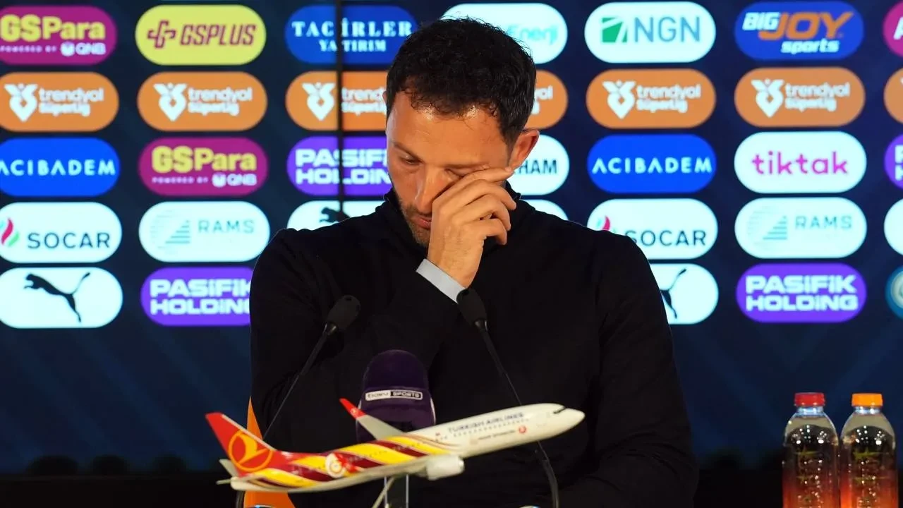 Fenerbahçe’de Domenico Tedesco ile yollar ayrıldı