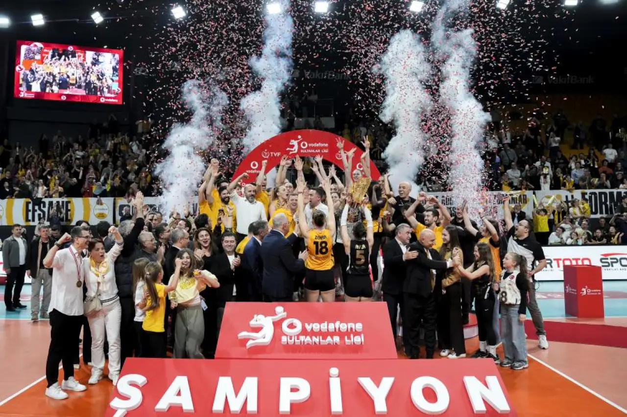 VakıfBank’tan tarihi zafer: Sultanlar Ligi şampiyonu