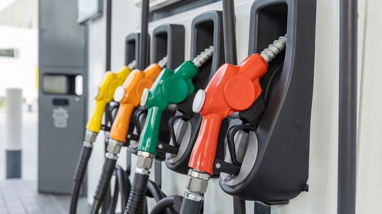 Akaryakıta bir zam daha: Motorin litre fiyatı rekor kırdı