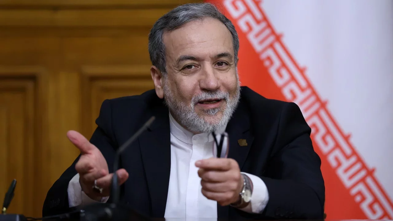İran Dışişleri Bakanı: İsrail üzerinden devam eden savaş durmalı