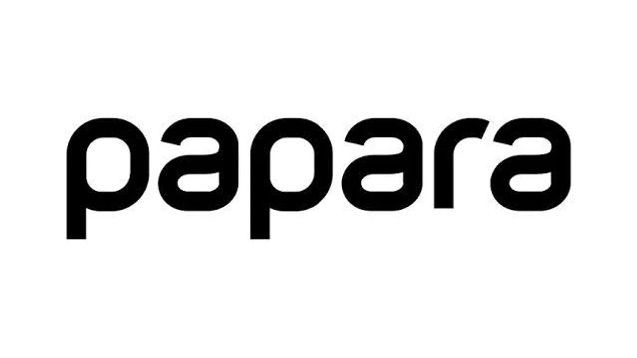 PAPARA EL DEĞİŞTİRDİ