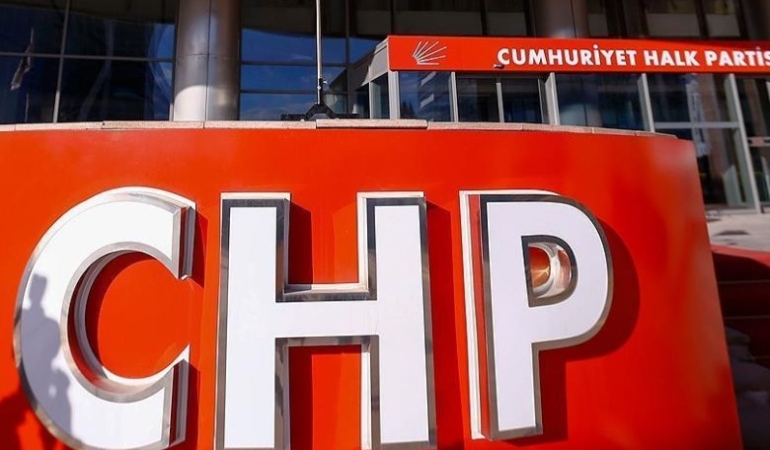 CHP’de “mutlak butlan” sonrası kriz büyüyor! İşten çıkarmalar gündemde