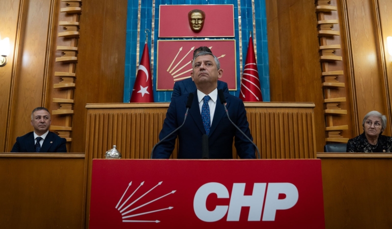 CHP’DE SÜRPRİZ PARTİ İDDİASI!
